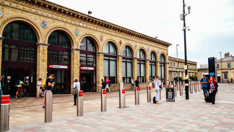 Cambridge-England,-circa-:-Timelapse-Cambridge-Station-in-cambridge,-United-Kingdom