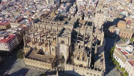 Panoramic-view-of-Giralda-ancient-architectural-cult-building