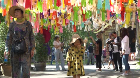 Colorful-walk-through-Phra-Singh-Temple-in-Chiang-Mai,-Thailand