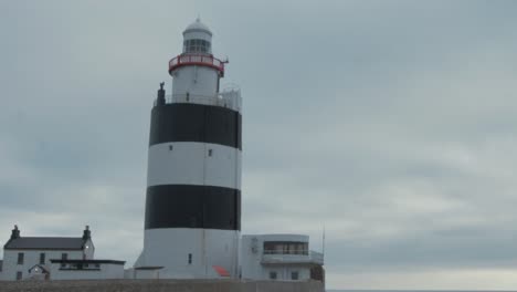 Faro-De-Cabeza-De-Gancho-Condado-De-Wexford,-Irlanda-Amplia