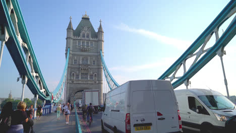 Londres,-Inglaterra,-Circa:-Puente-De-La-Torre-En-Londres,-Reino-Unido