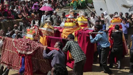 Indische-Menge-Beim-Indischen-Religiösen-Fest---Fair