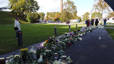 The-Broken-Line-Memorial-in-Tallinn-city,-Estonia