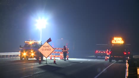 Trabajadores-De-La-Construcción-Cerrados-Por-La-Noche