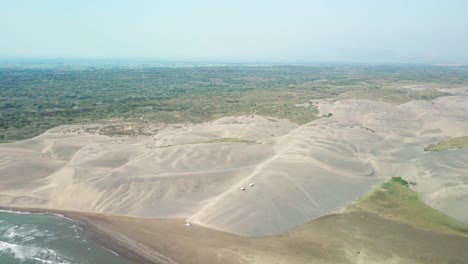 Dunes-in-the-mexican-beach-of-chachalacas-in-veracruz