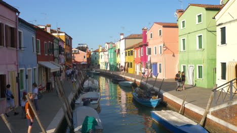 Cityscape-of-Burano,-Venice,-Italy