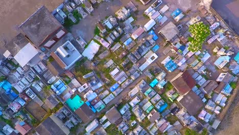 Vista-De-Pájaro-En-360-Grados-De-Un-Pequeño-Panteón-En-El-Estado-De-Veraruz,-México