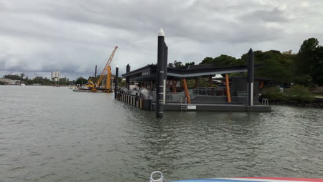 Brisbane-City-Cat-docks-at-New-Farm-Park