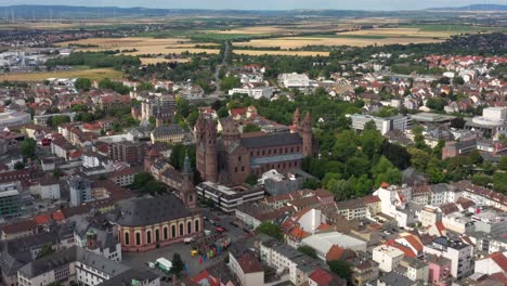 Drone-footage-from-a-beutiful-old-Dom-in-the-center-of-the-city-Worms,-Germany-Recorded-with-a-DJI-mavic-2-pro-4K-30-fps