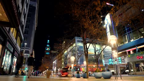 Daytime-time-lapse-of-pedestrian-and-car-traffic-in-Denver-Downtown