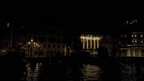 Venice-night-cityscape-and-Christmas-decorated-buildings