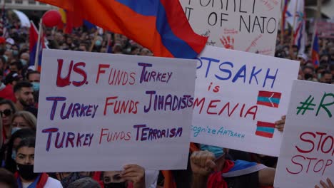 Pro-Armenien-Protest-In-Los-Angeles