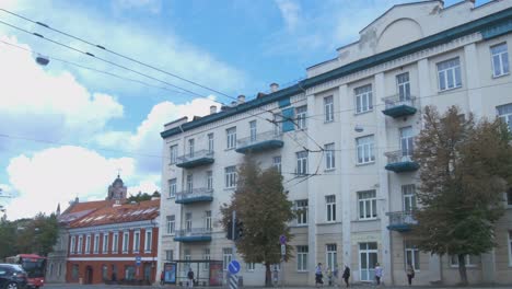 Edificio-De-La-Sucursal-Del-Casco-Antiguo-De-La-Policlínica-Del-Centro-De-Instituciones-Públicas-En-Vilnius,-Lituania