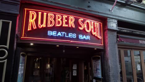 Liverpool-Historic-Rubber-Soul-Wahrzeichen-Käfer-Mathew-Street-Bar-Restaurant-Attraktion-Stadtspaziergang