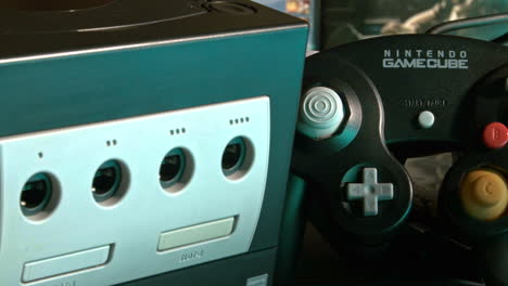 Consola-Nintendo-Gamecube-Y-Control-Deslizante-Hacia-La-Izquierda