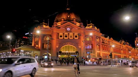 flinder-station-traffic-during-nighttime