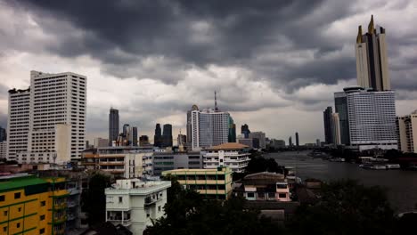 Chaophraya-River-is-filled-with-history-and-culture