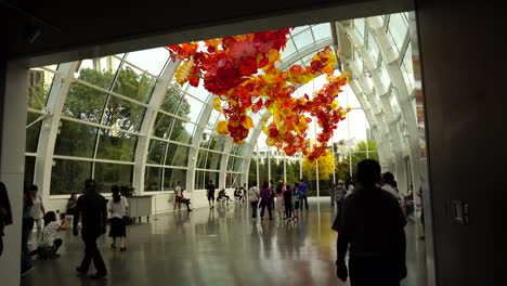 El-Recorrido-Por-El-Jardín-Chihuly-Y-El-Vidrio-Durante-La-Temporada-Alta-De-Verano