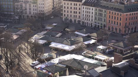 Luftaufnahme-Des-Berühmten-Münchner-&quot;Viktualienmarkt&quot;.