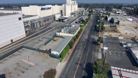 Planta-De-Fábrica-De-Bud-Light,-Vista-Aérea