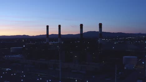 Central-Eléctrica-Alimentada-Con-Gas-Natural-Al-Atardecer,-Estación-Generadora-Del-Valle-De-Los-Angeles