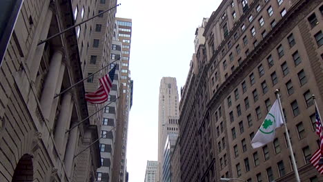 La-Intersección-De-Wall-Street-Y-Broad-Street,-Incluidos-Los-Edificios-Emblemáticos-De-La-Bolsa-De-Valores-De-Nueva-York