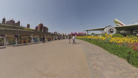 Blumendekoration-Auf-Dem-Emirates-Flug-Im-Miracle-Garden-In-Dubai