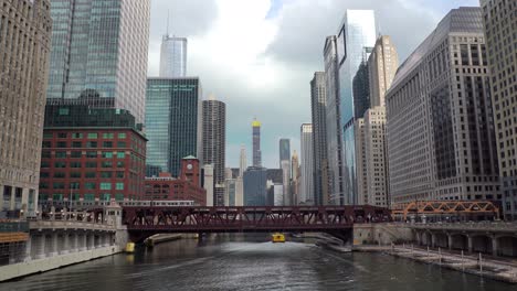 Ansichten-Aus-Dem-Alltag-In-The-Loop,-Chicago