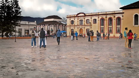 Main-Skare-In-San-Cristobal-De-Las-Casas,-Chiapas,-Mexiko,-Erschoss-Passanten