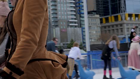 El-Pueblo-De-Invierno-En-Fed-Square---Ciudad-De-Melbourne,-Julio-De-2019