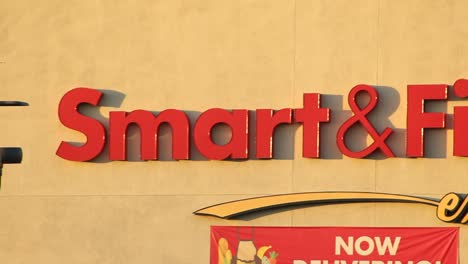 Smart-and-Final-Warehouse-Store-Pan-Left-to-Right-Across-Sign