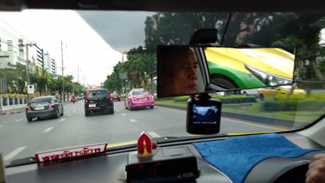 Taking-the-taxi-in-Bangkok-during-the-rush-hour-can-be-a-horrible-experience