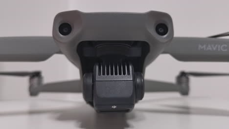 DJI-Mavic-Air-2-Kamera-Gimbal-Bewegt-Sich-Langsam-Auf-Und-Ab,-4k