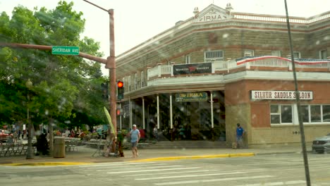 Turning-the-corner-in-a-mountain-town-during-light-traffic