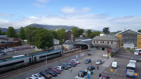 Commuting-between-towns-in-Ireland-via-irish-rail-train-network