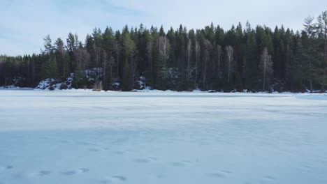 Panorama-of-frozen-lake-in-Norway