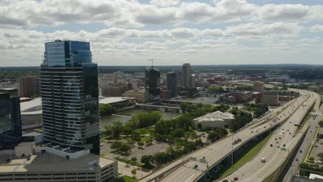 Imágenes-Aéreas-De-Grand-Rapids,-Michigan