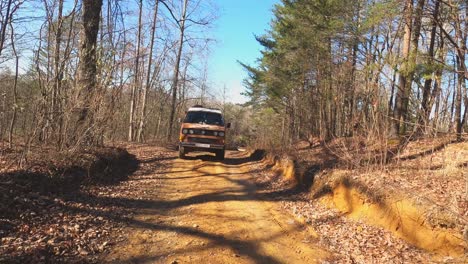 volkswagen-vanagon-westfalia-t3-driving-on-forest-roads-camping