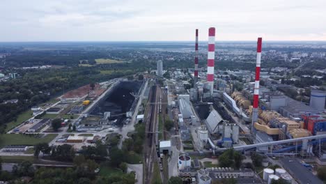 A-drone-shot-of-Siekierki-coal-power-station-in-Warsaw,-Poland