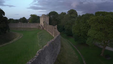 Sunset-at-Pickering-Castle-in-North-Yorkshire