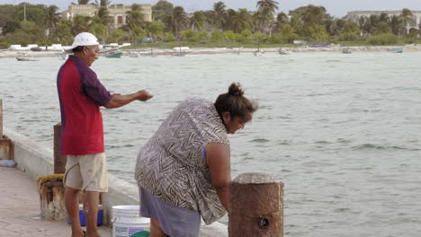 FISHING-AT-PUERTO-PROGRESO-LIFE-IN-MERIDA-YUCATAN-MEXICO