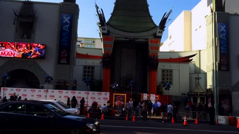 Frente-Al-Teatro-Chino