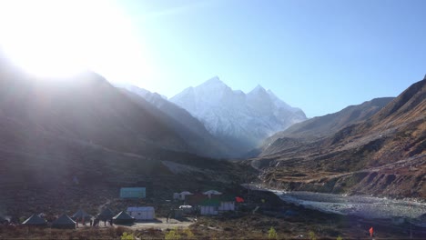 Hermoso-Amanecer-Time-lapse-Del-Cinturón-Superior-De-La-Cordillera-Del-Himalaya,-Uttarakhand,-India