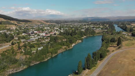 Aerial-shot-of-historic-town-Clyde-in-Central-Otago,-New-Zealand