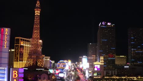 Luftdrohnenaufnahmen-Des-Las-Vegas-Strip-Bei-Nacht-Im-Jahr-2019