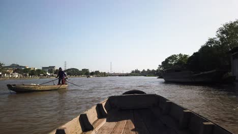 Mekong-River,-Vietnam-boat-ride-in-the-early-morning