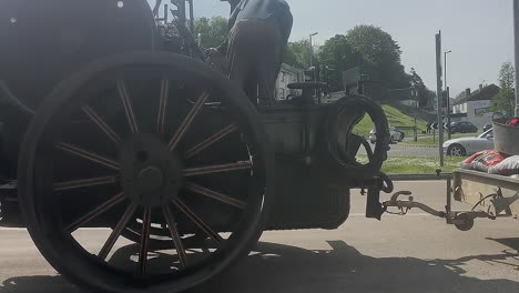 Aveling-–-Straßenwalze-Des-Portiers-„Hercules“,-Unterwegs-Durch-Die-Stadt-Truro