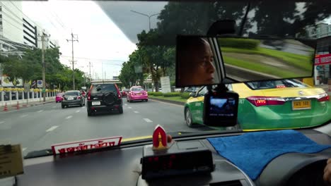 Taking-the-taxi-in-Bangkok-during-the-rush-hour-can-be-a-horrible-experience