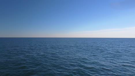 drone-shot-open-water-ocean