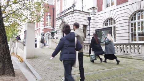 Royal-academy-London-UK-entrance